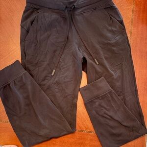 Ready to rulu jogger